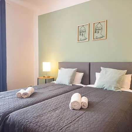 Immostay M#haus R- Mit 6 Zimmern, Parken & Wifi, 4k-streaming Apartment